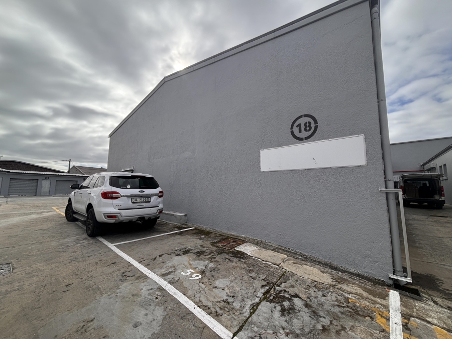 To Let commercial Property for Rent in Maitland Western Cape